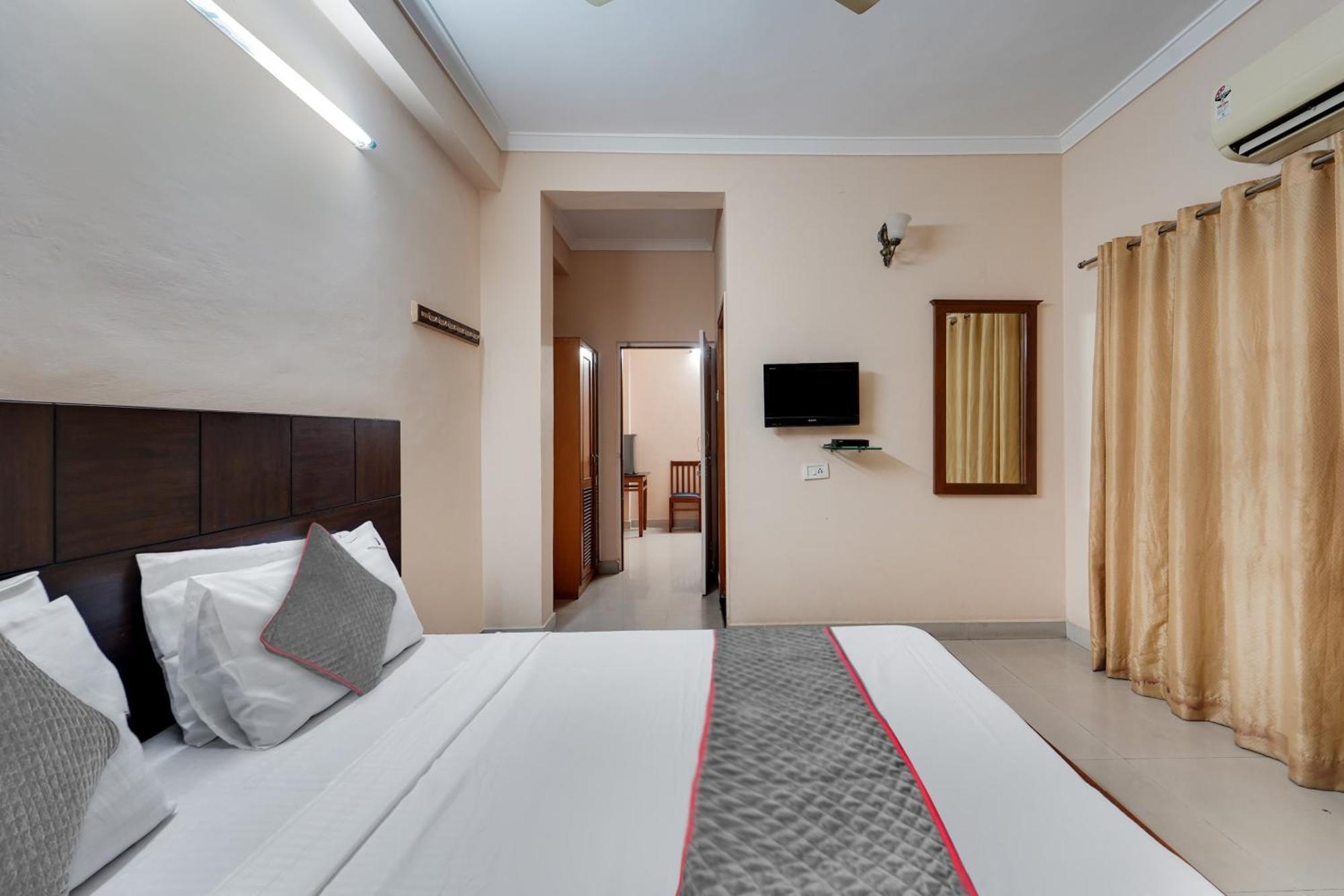 Hotel Super Townhouse Garden City Chennai Extérieur photo