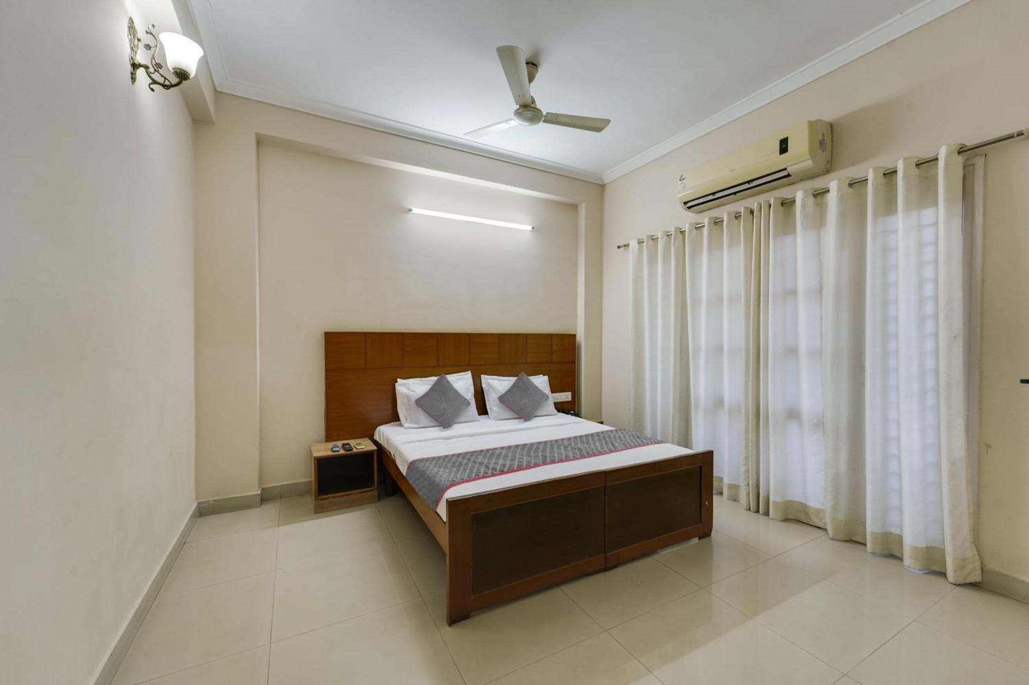 Hotel Super Townhouse Garden City Chennai Extérieur photo